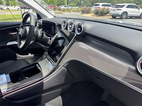 New 2025 Mercedes-Benz GLC 350e 4MATIC image 18