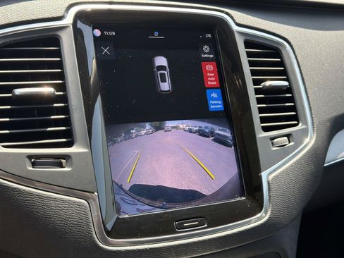 Certified 2023 Volvo XC90 B5 Core AWD/4WD image 13
