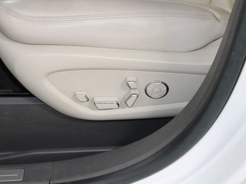 Used 2019 Lincoln Nautilus Reserve FWD image 23