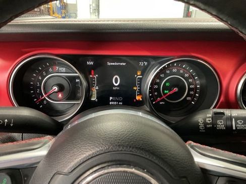 Used 2019 Jeep Wrangler Unlimited Rubicon w/ Uconnect 4C Nav & Sound Group AWD/4WD image 14