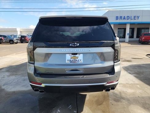 New 2026 Chevrolet Suburban High Country image 5