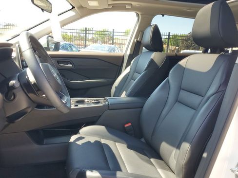 Used 2023 Nissan Rogue SV w/ SV Premium B Package AWD/4WD image 19