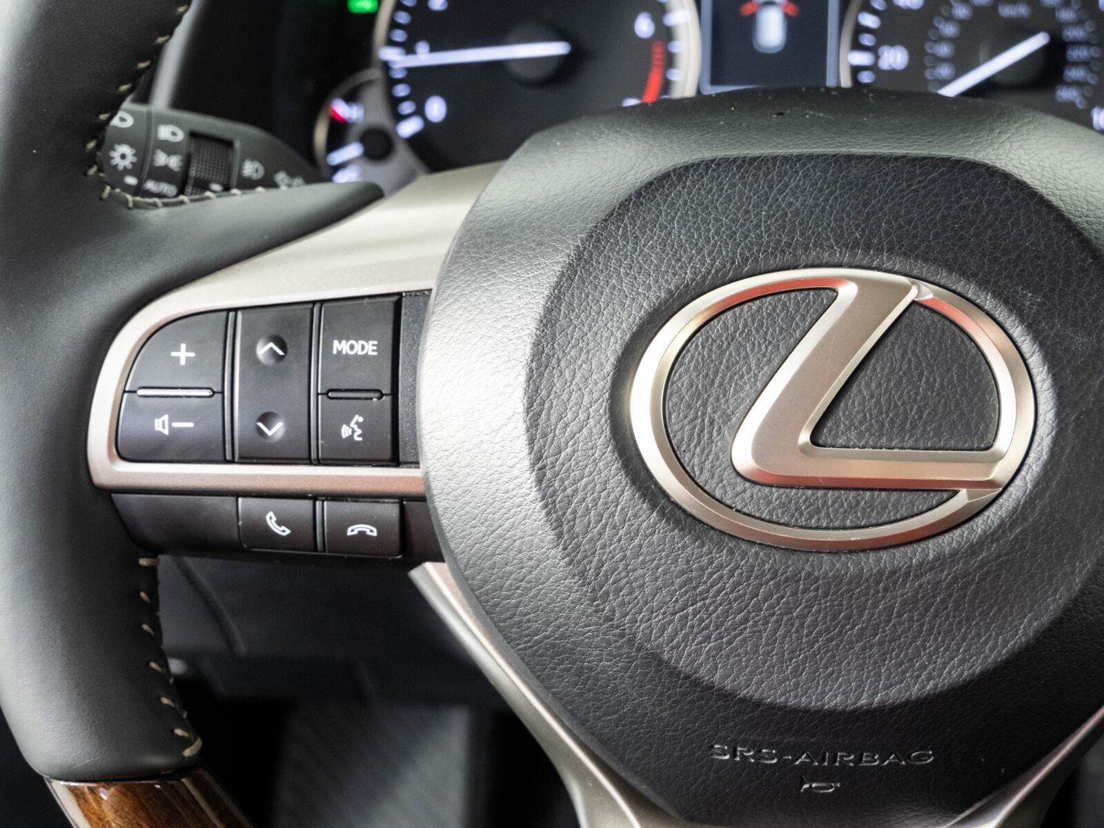 Used 2017 Lexus RX 350 FWD w/ Premium Package image 9
