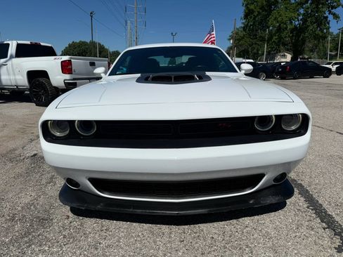 Used 2015 Dodge Challenger R/T Scat Pack RWD image 9