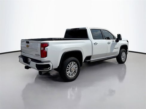 Used 2023 Chevrolet Silverado 2500 High Country w/ LPO, Hitch Package image 7