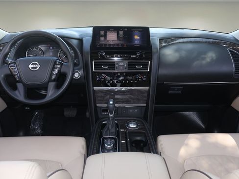 Used 2024 Nissan Armada Platinum w/ Captain's Chairs Package RWD image 14