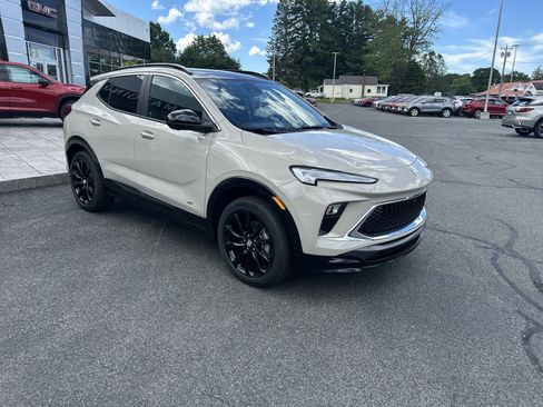New 2026 Buick Encore GX Sport Touring w/ Studio Series AWD/4WD image 15