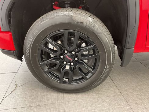 Used 2025 GMC Sierra 1500 Elevation AWD/4WD image 11