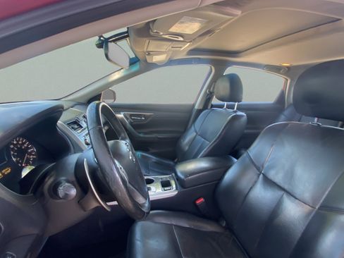 Used 2015 Nissan Altima 3.5 SL FWD image 13