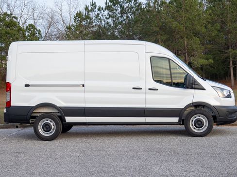 New 2026 Ford Transit 250 148 Medium Roof RWD image 7