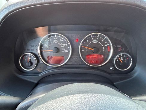 Used 2014 Jeep Compass 4WD image 21