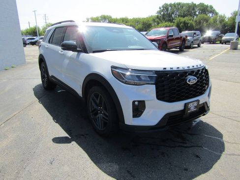 New 2026 Ford Explorer ST w/ Sun And Sound Package AWD/4WD image 12