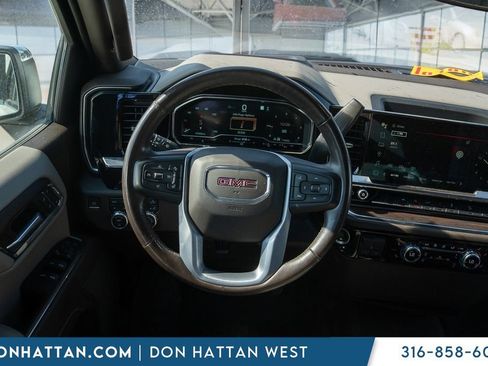 Used 2022 GMC Sierra 1500 SLT AWD/4WD image 5