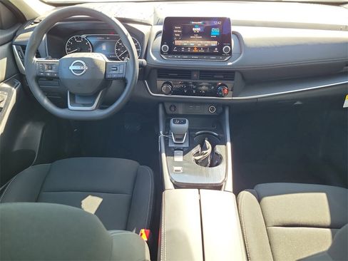 New 2026 Nissan Rogue S image 9