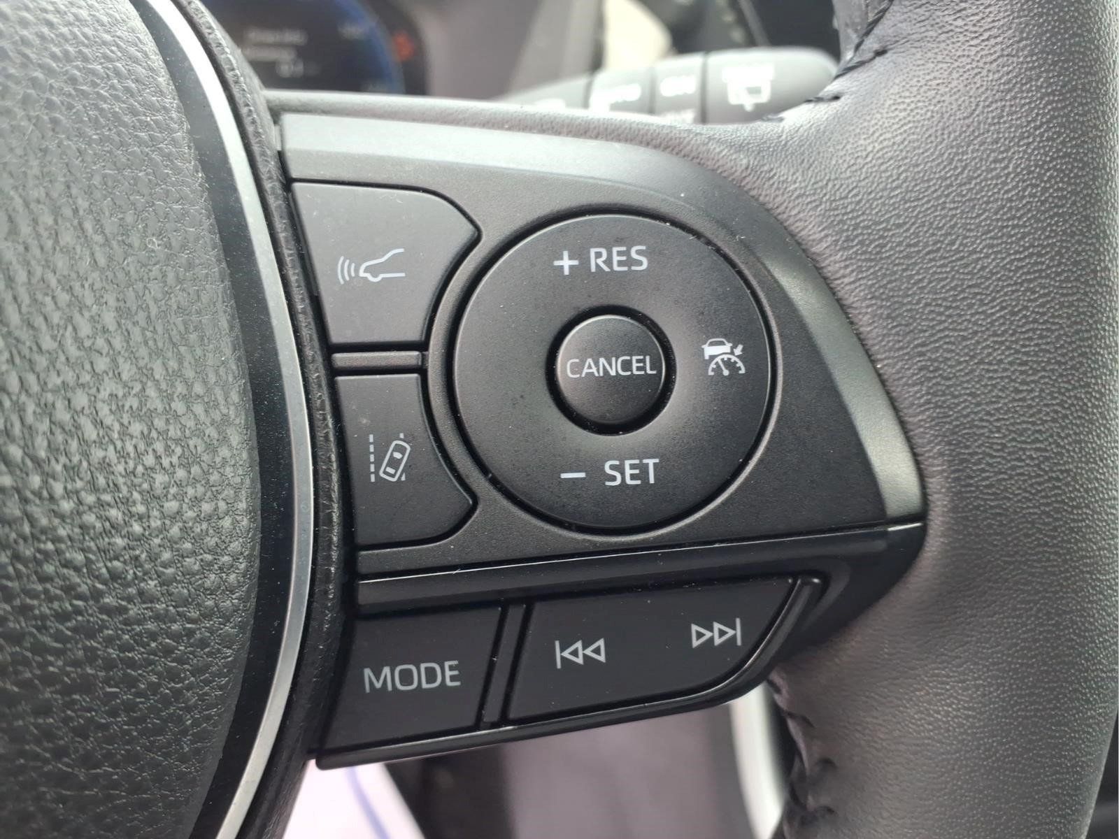 Used 2024 Toyota RAV4 XSE w/ Advanced Technology Package AWD/4WD image 21