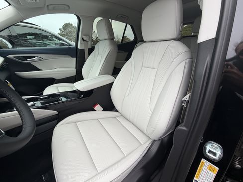 New 2026 Buick Envision Avenir image 17