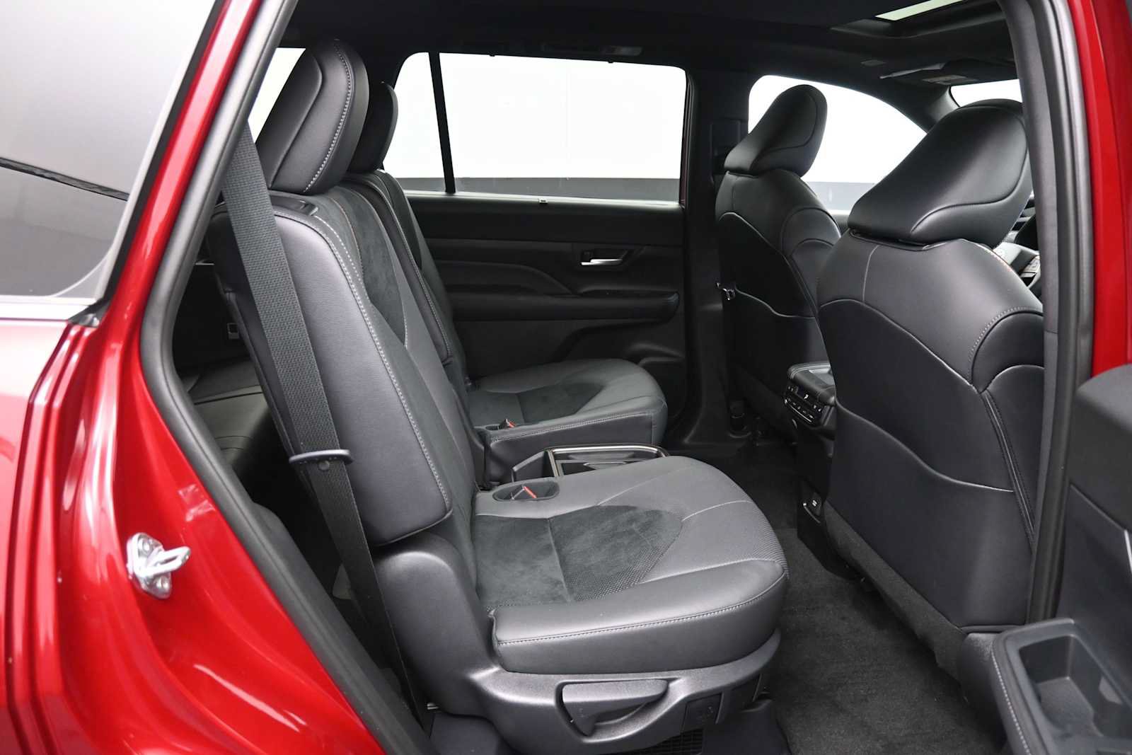 Certified 2026 Toyota Grand Highlander AWD Hybrid image 28