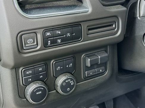 Used 2024 Chevrolet Tahoe RST w/ Luxury Package AWD/4WD image 10