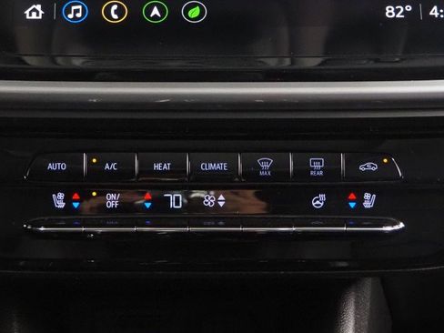 Used 2023 Chevrolet Bolt EUV Premier w/ Sun & Sound Package image 26