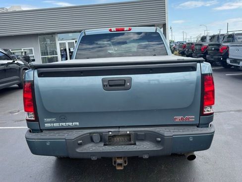 Used 2011 GMC Sierra 1500 Denali AWD/4WD image 4