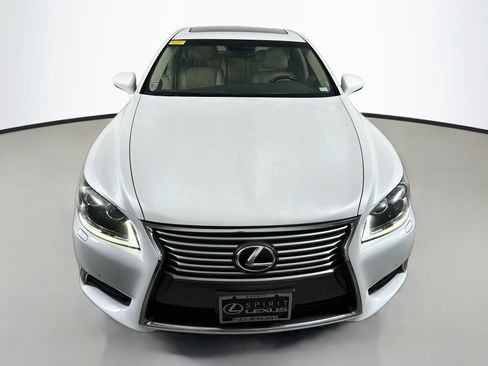 Used 2014 Lexus LS 460 AWD w/ Comfort Package image 2
