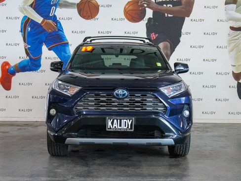 Used 2019 Toyota RAV4 XSE w/ Carpet Mat Package AWD/4WD image 20