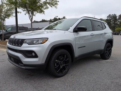 New 2026 Jeep Compass Latitude image 7