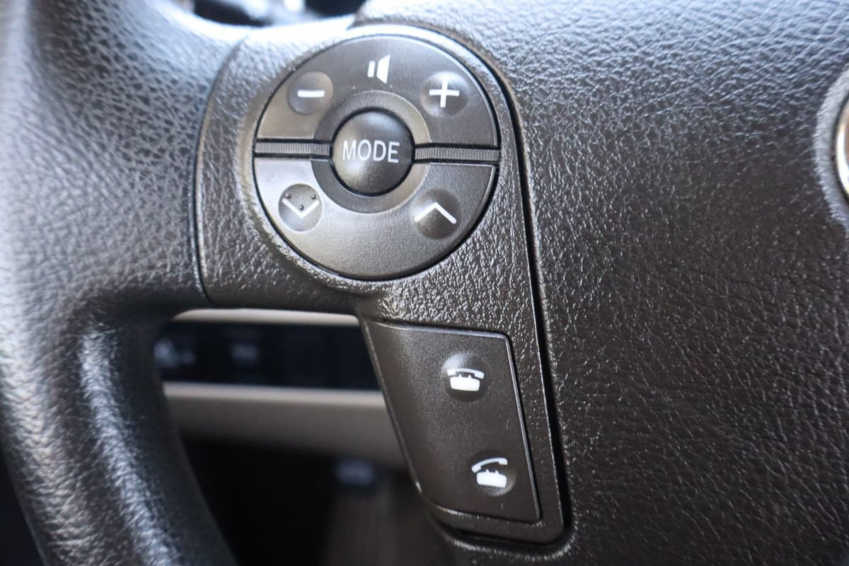 Used 2010 Toyota Tundra 2WD CrewMax w/ SR5 Pkg image 29
