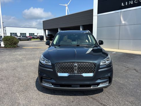 Certified 2022 Lincoln Aviator Reserve w/ Equipment Group 201A AWD/4WD image 2