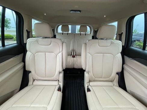 Used 2022 Jeep Grand Cherokee L Limited AWD/4WD image 31