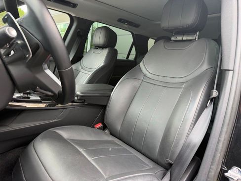 Used 2024 Land Rover Range Rover Sport SE AWD/4WD image 16