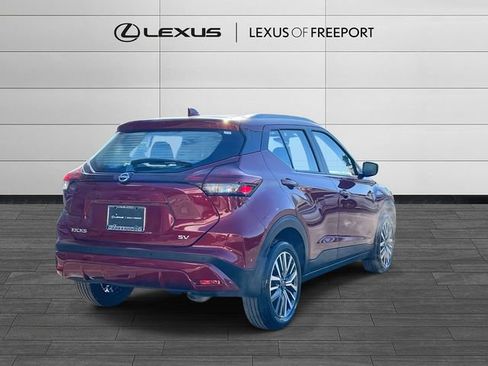 Used 2024 Nissan Kicks SV image 7