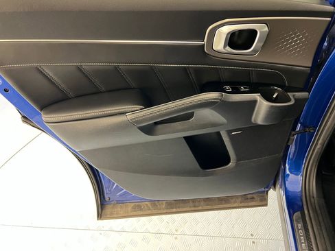 Used 2022 Kia Sorento SX image 22