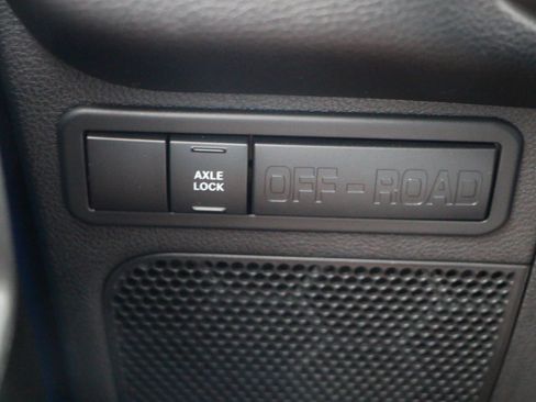 Used 2014 Jeep Wrangler Unlimited Sahara AWD/4WD image 17