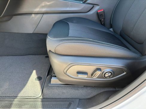 New 2025 Jeep Grand Cherokee Laredo X image 12