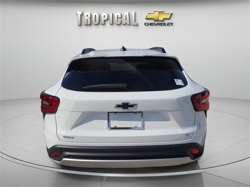 New 2026 Chevrolet Trax LT w/ Driver Confidence Package image 4