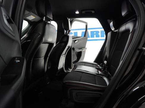 Used 2024 Ford Escape ST-Line w/ Tech Pack #1 image 33