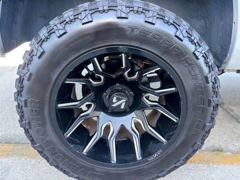 Used 2015 RAM 1500 Laramie w/ Convenience Group image 28