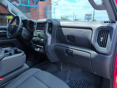 Used 2024 Chevrolet Silverado 1500 W/T w/ WT Value Package AWD/4WD image 25