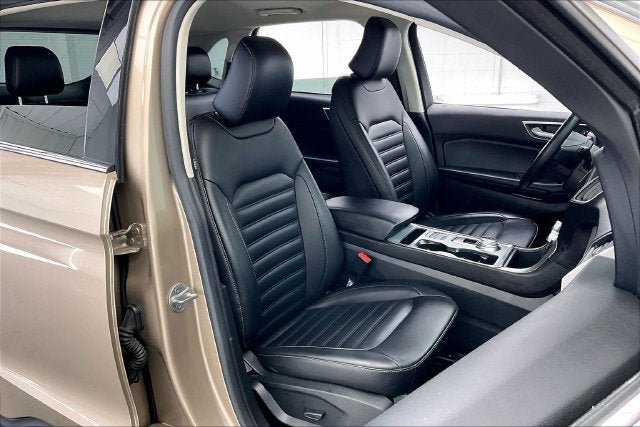 Used 2021 Ford Edge SEL w/ Convenience Package AWD/4WD image 7