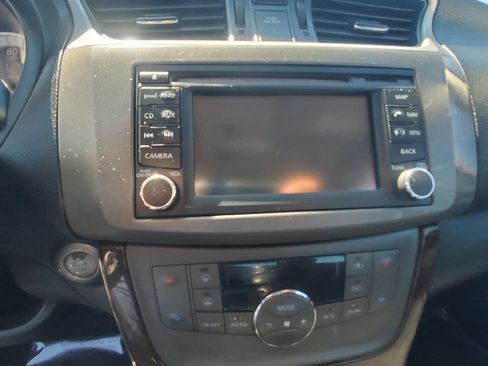 Used 2013 Nissan Sentra SL w/ Leather Pkg FWD image 21