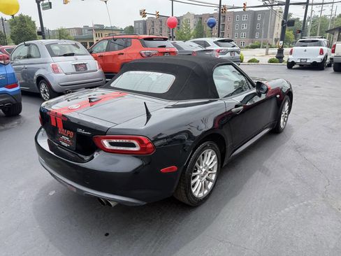 Used 2020 FIAT 124 Spider Classica w/ Technology Group image 10