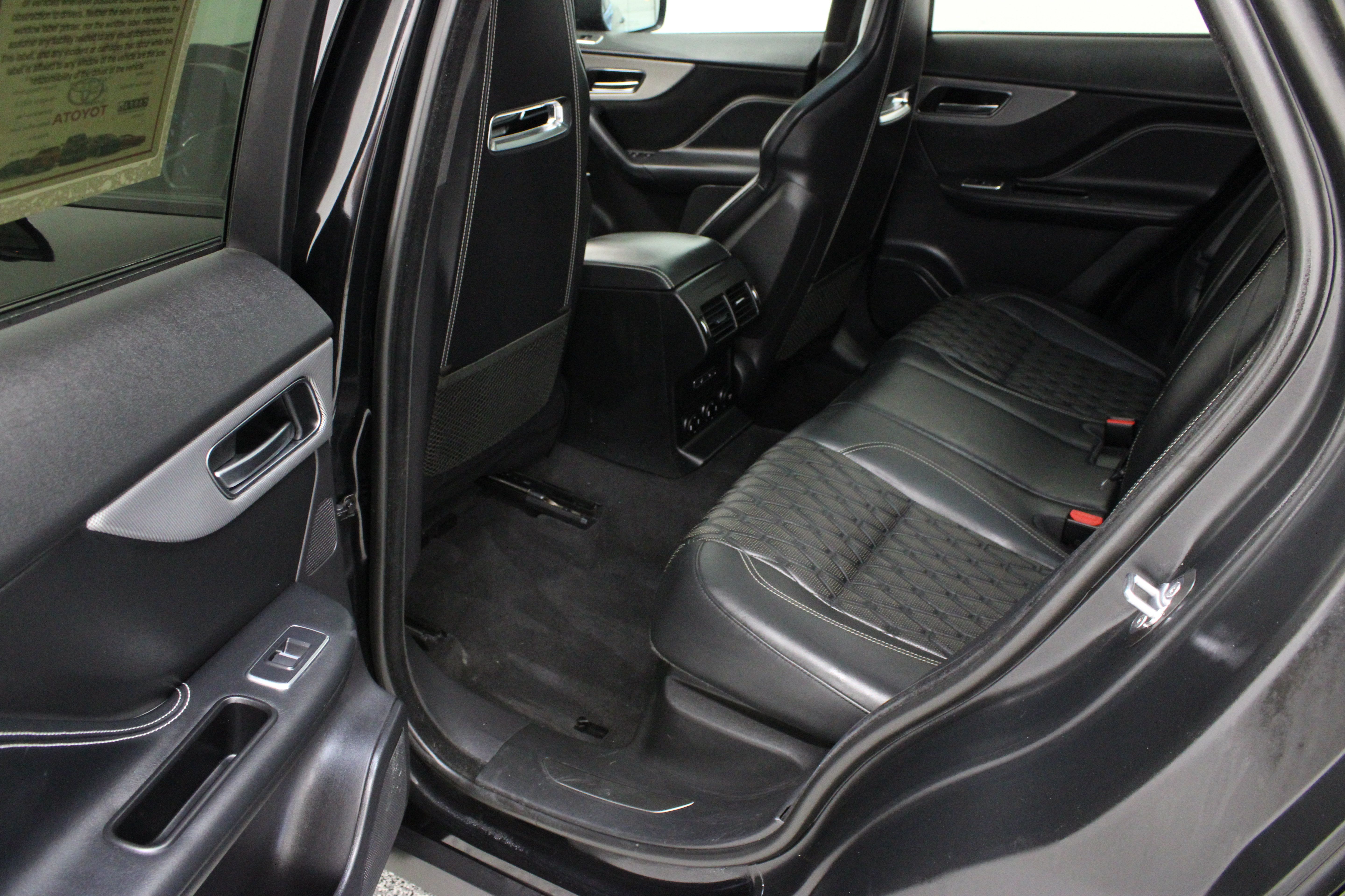 Used 2020 Jaguar F-PACE SVR AWD/4WD image 29