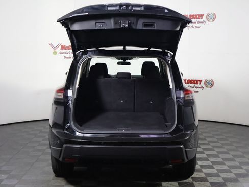 Used 2024 Nissan Rogue SV AWD/4WD image 10