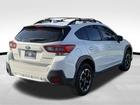 Used 2022 Subaru Crosstrek 2.0i Premium w/ Moonroof Package image 6