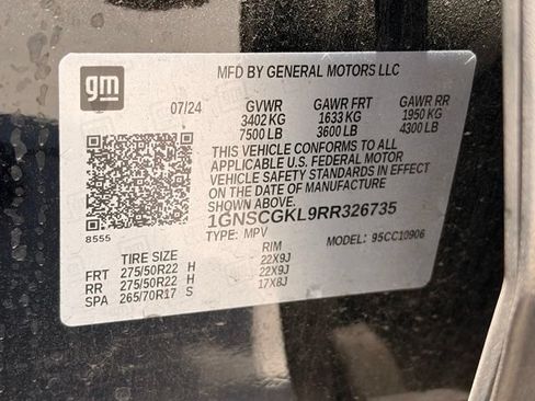 Used 2024 Chevrolet Suburban High Country w/ Premium Package 2 RWD image 40