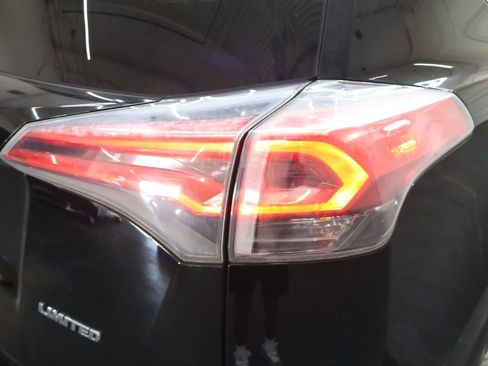 Used 2016 Toyota RAV4 Limited w/ Advanced Technology Package FWD image 32