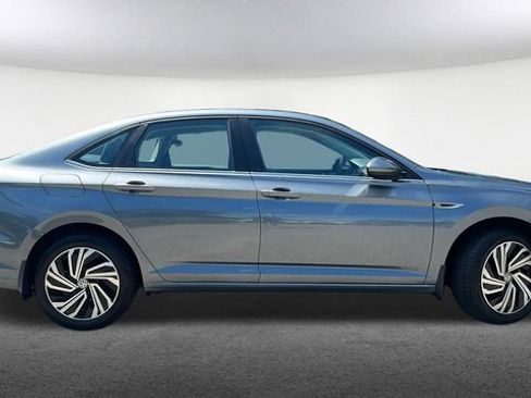 Used 2021 Volkswagen Jetta SEL FWD image 16