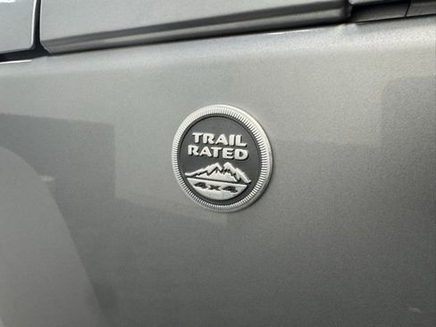 Used 2014 Jeep Wrangler Unlimited Freedom Edition image 33