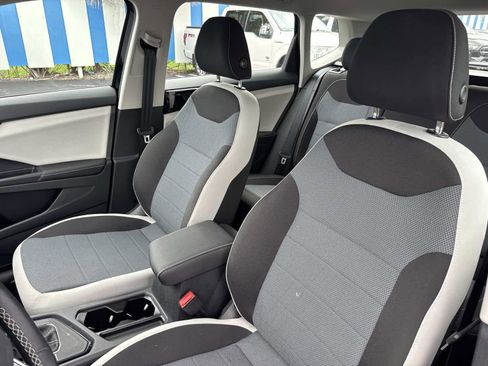 Certified 2025 Volkswagen Taos S image 21